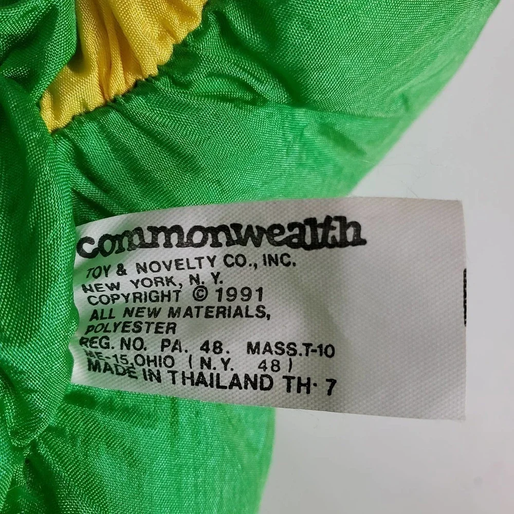 Commonwealth Hot Puffs Vintage Parrot Stuffed Animal 20